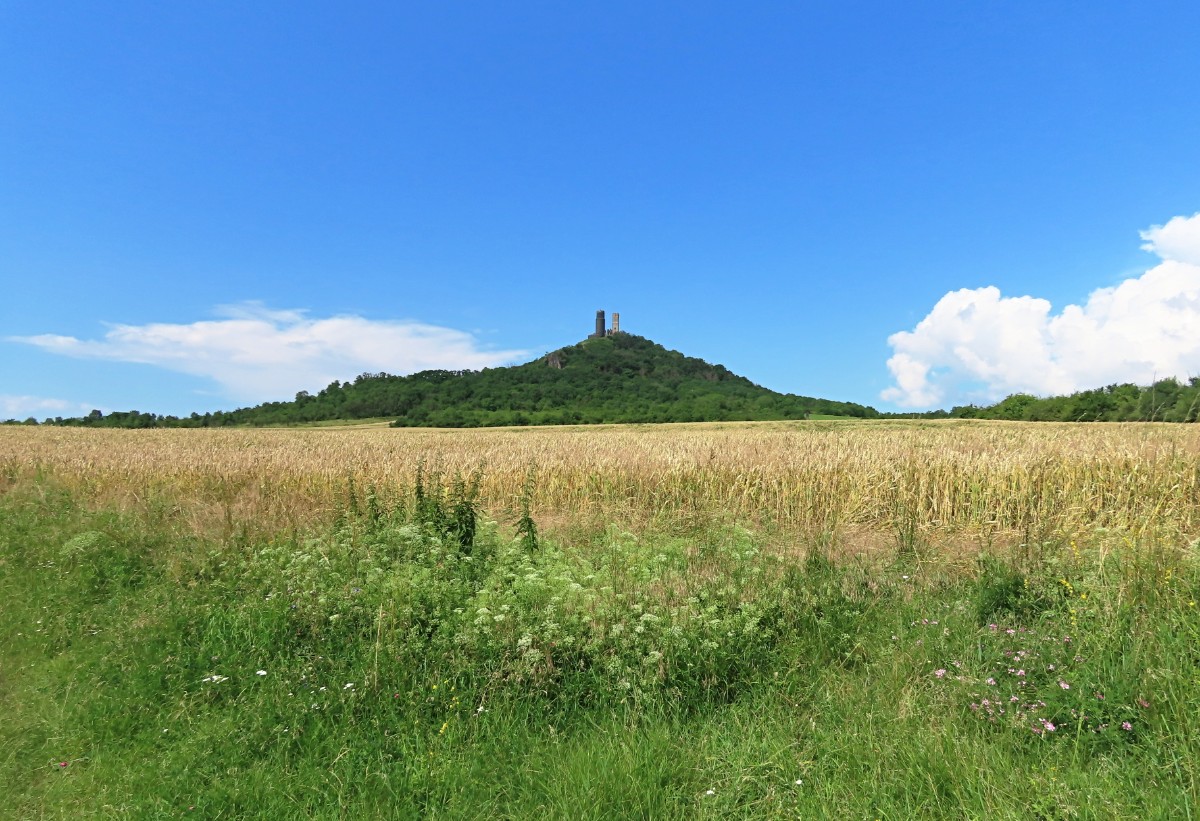 03-hazmburk.jpg