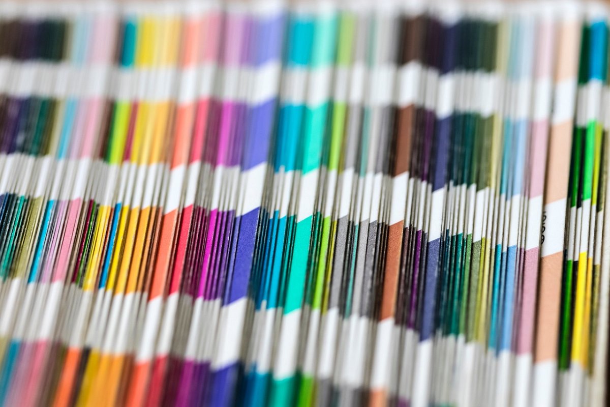 Co je systém přímých barev PANTONE